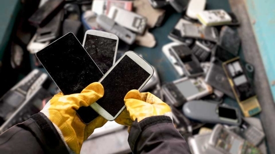handling-e-waste-smartphones